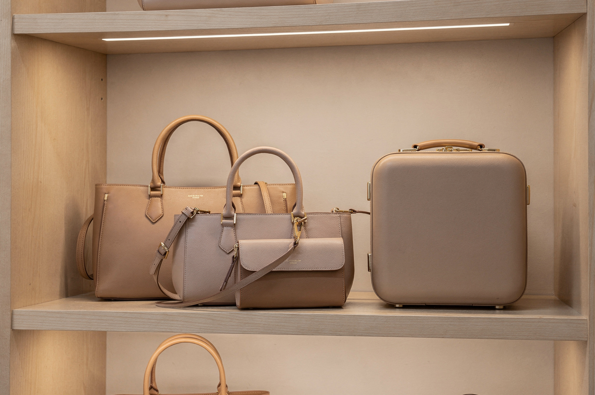 Surrey, BC Gift Shops: Where to Find Thoughtful Presents luxury travel accessories curated